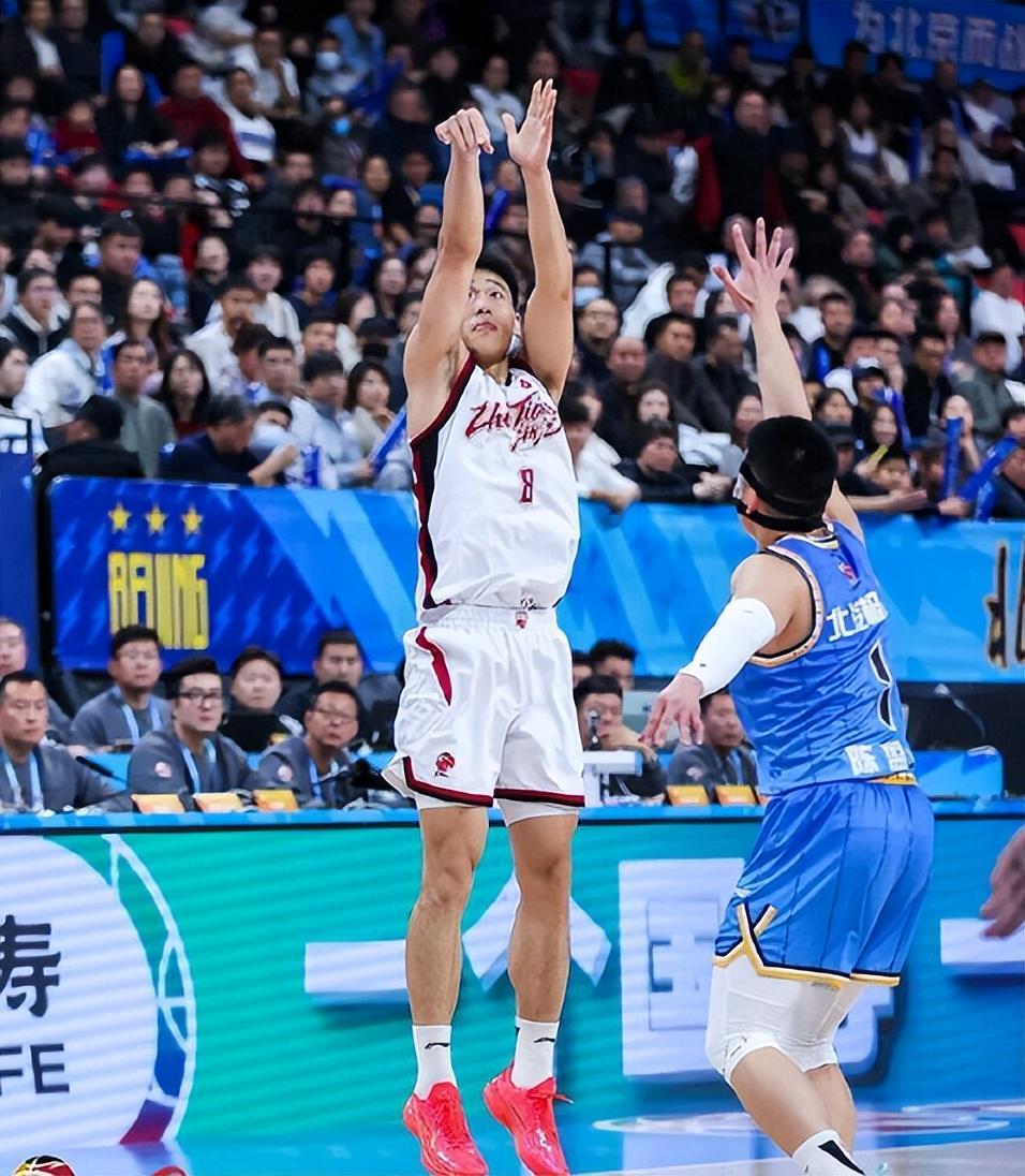 KAIYUNAPP-唉！3大投手3分16中2，频频打铁输北京，球迷：平时训练在干什么?