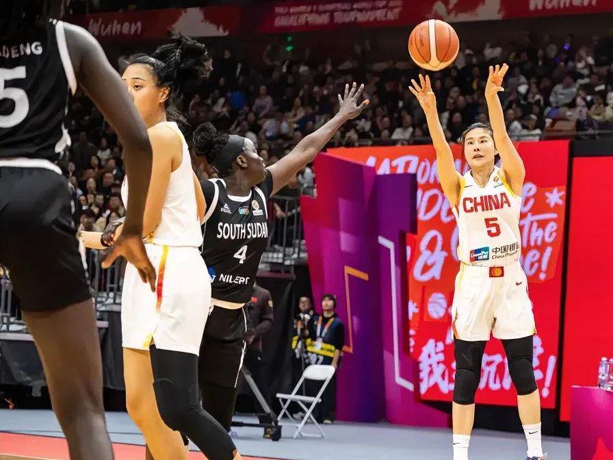 开云体育-中国女篮力克南苏丹队听听各界媒体专家怎么说 宫鲁鸣或感谢一人