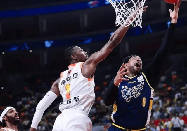 开云APP-广东胜江苏2喜2忧!张皓嘉奇兵,徐杰小胡难得齐爆,萨林杰防守糟|崔永熙|胡明轩|杜锋|季后赛|CBA_新浪体育_新浪新闻